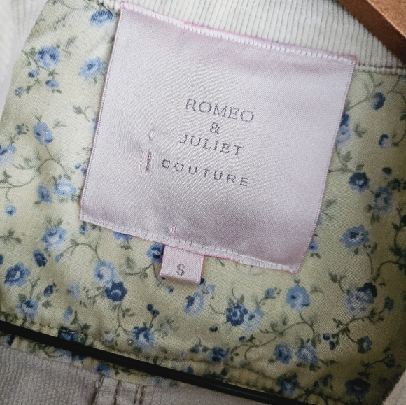 3/$15 Romeo & Juliet Couture S Jacket - Picture 7 of 8